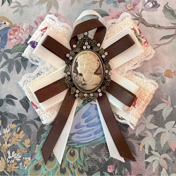 Handmade Cameo Bow Pin/Brooch For Tote Bags, Purse, Sweater Cottagecore Upcycled - Picture 5 of 11